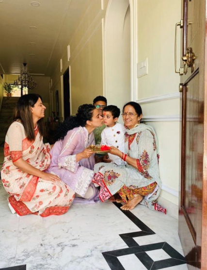 Kangana Ranaut and Rangoli Chandel